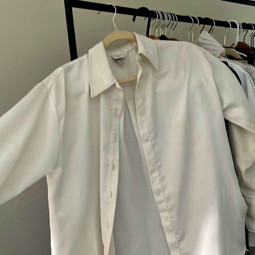 A New Day | Beautiful White Silky button up blouse with voluminous sleeves